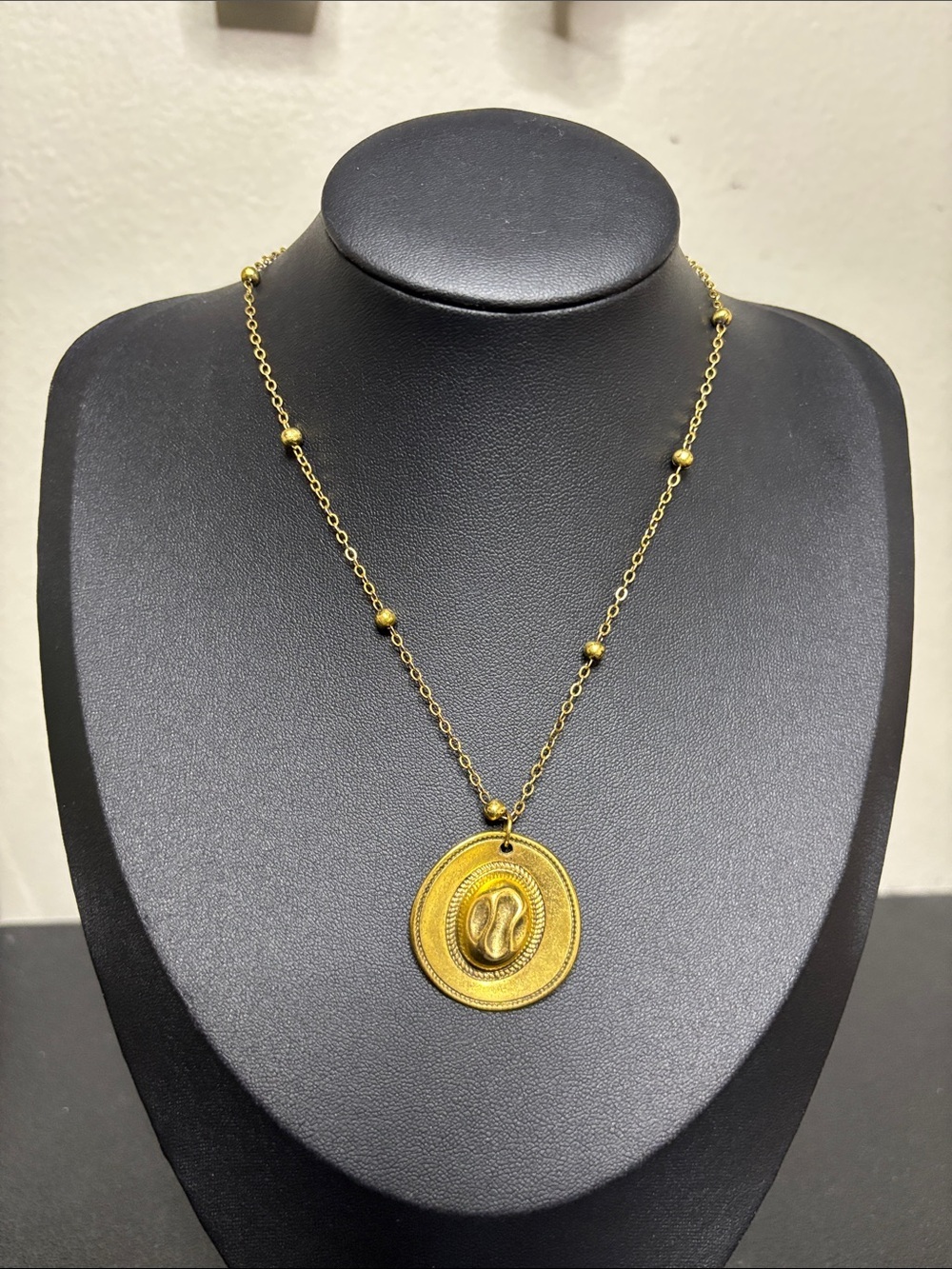 Gold-Tone Cowboy Hat Western Pendant Necklace with Beaded Chain